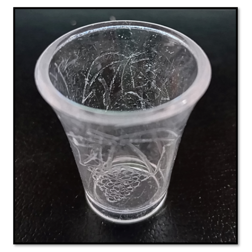 Pkt 10 - 3mm thick Communion plastic Glass with Vines & Grapes engraving