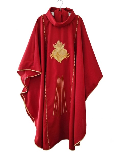 Red Chasuble with Heart of Jesus in golds and projecting Rays