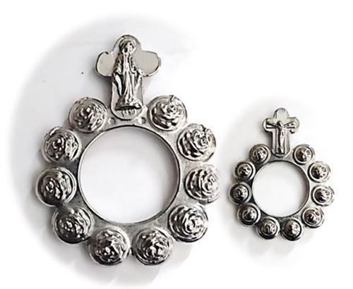 Roses -  Rosary ring