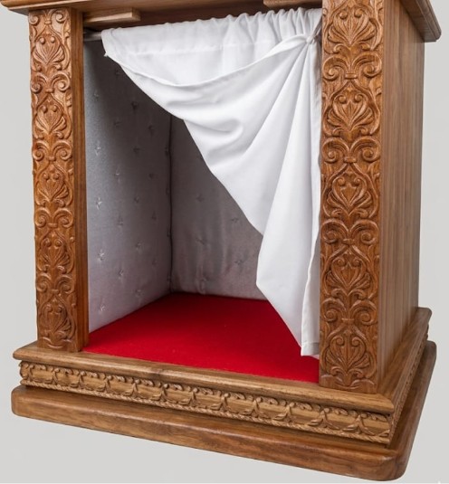 Engraved Standing Kiaat Tabernacle 81cm tall with Jesus the Teacher - Image 5